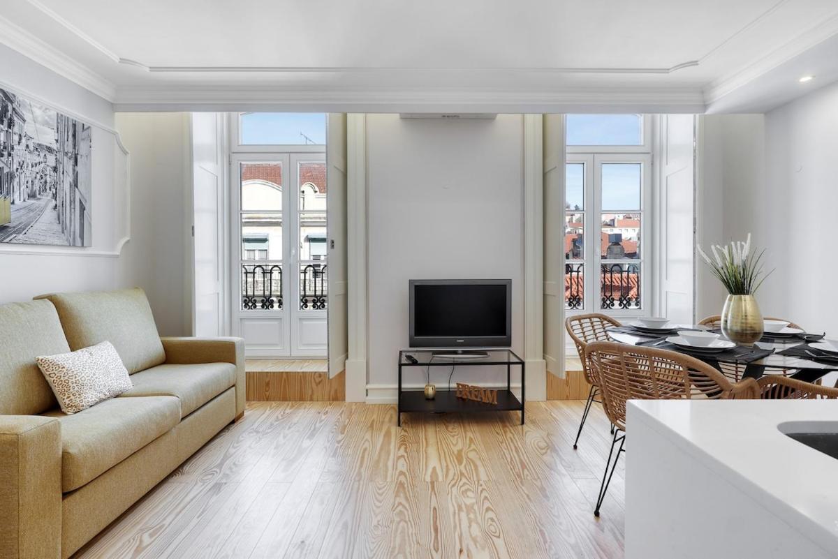 Lisbon Beautiful 2 Bedroom Apartment With Views In Rua Augusta Lisboa Exteriör bild