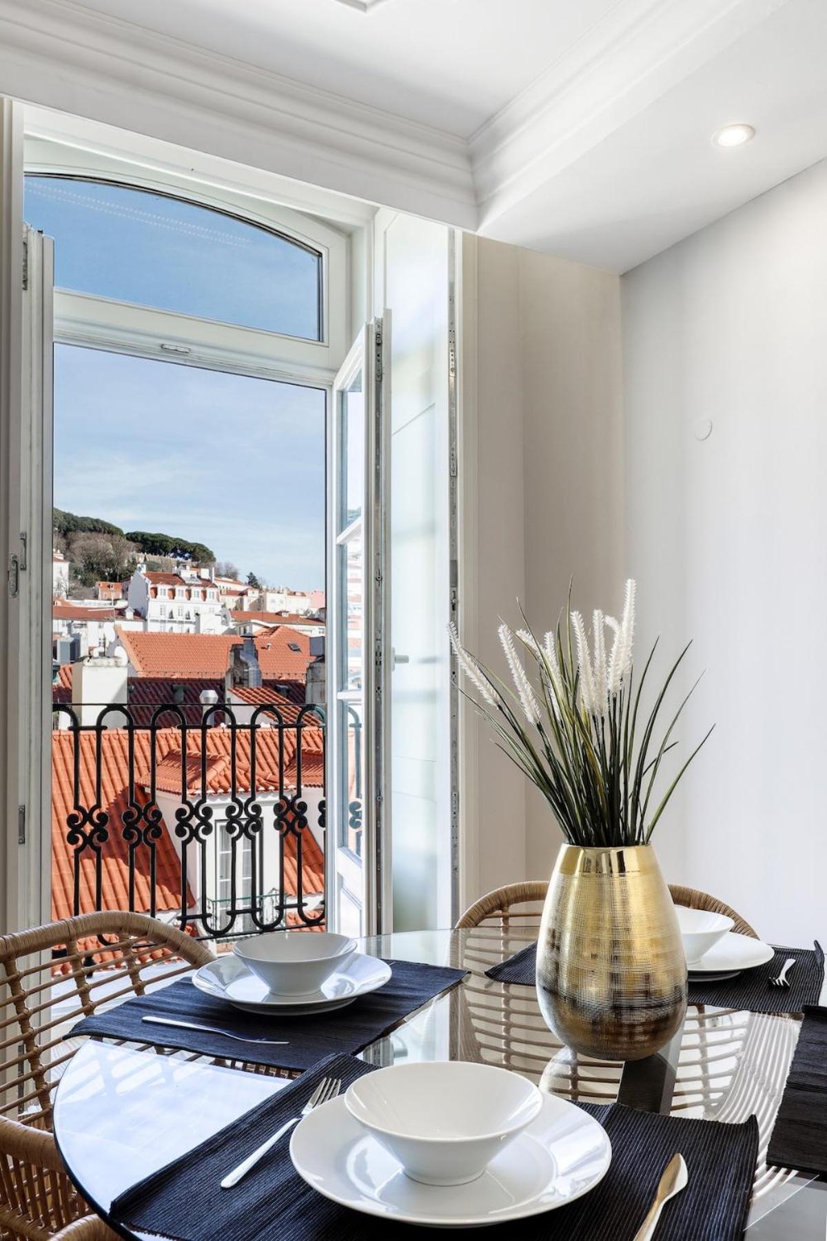 Lisbon Beautiful 2 Bedroom Apartment With Views In Rua Augusta Lisboa Exteriör bild
